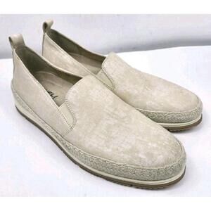 Vaneli Womens Size 9 M Leather Beige Flats Yarn Casual Slip On Shoes EUC